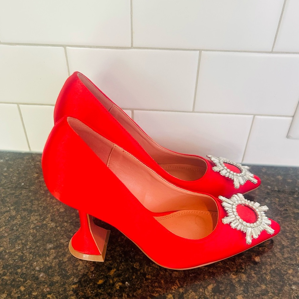 Elegant Red Women's Heels with Floral Embellishment
